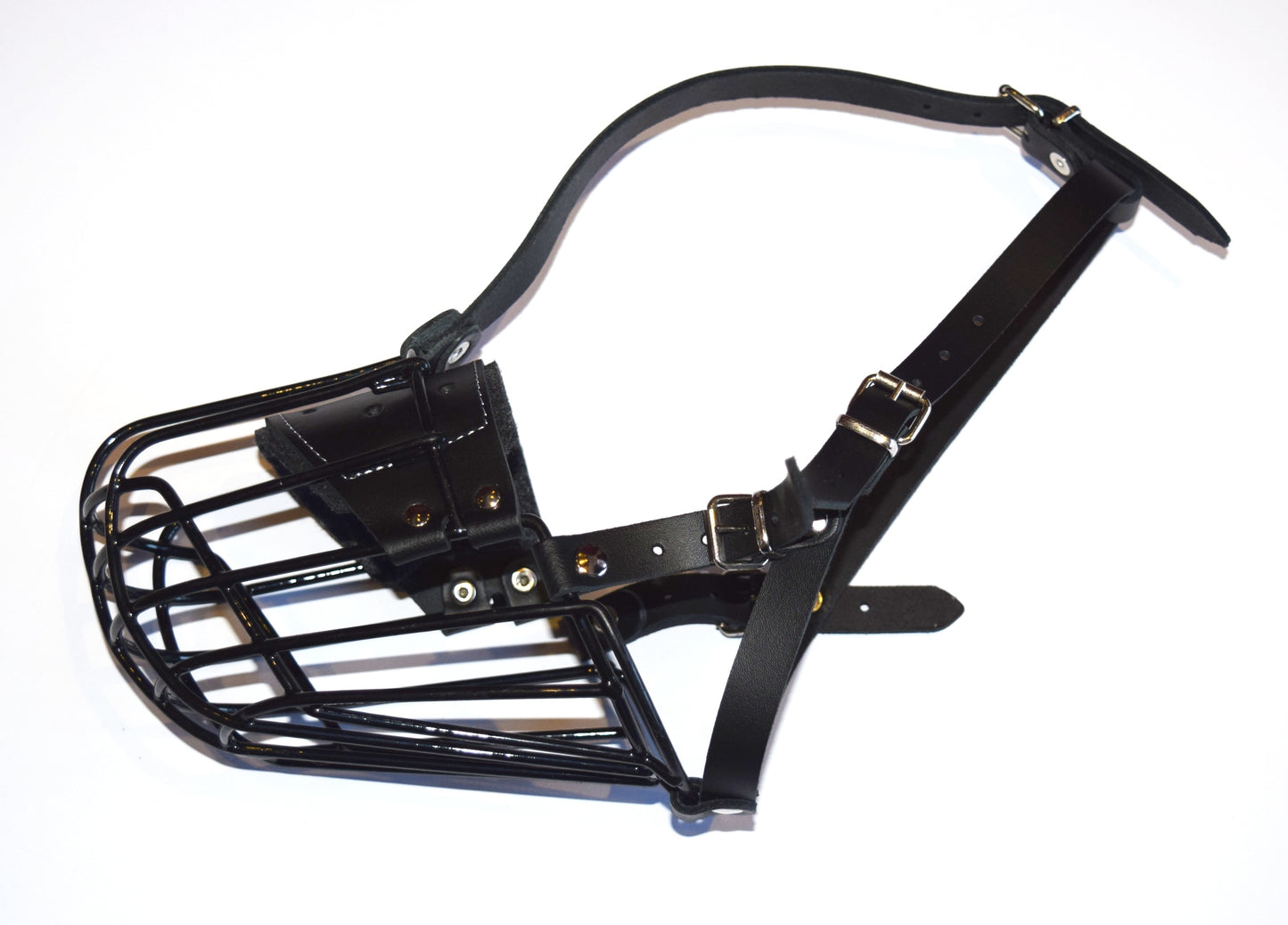 Black Rubber Basket Metal Muzzle