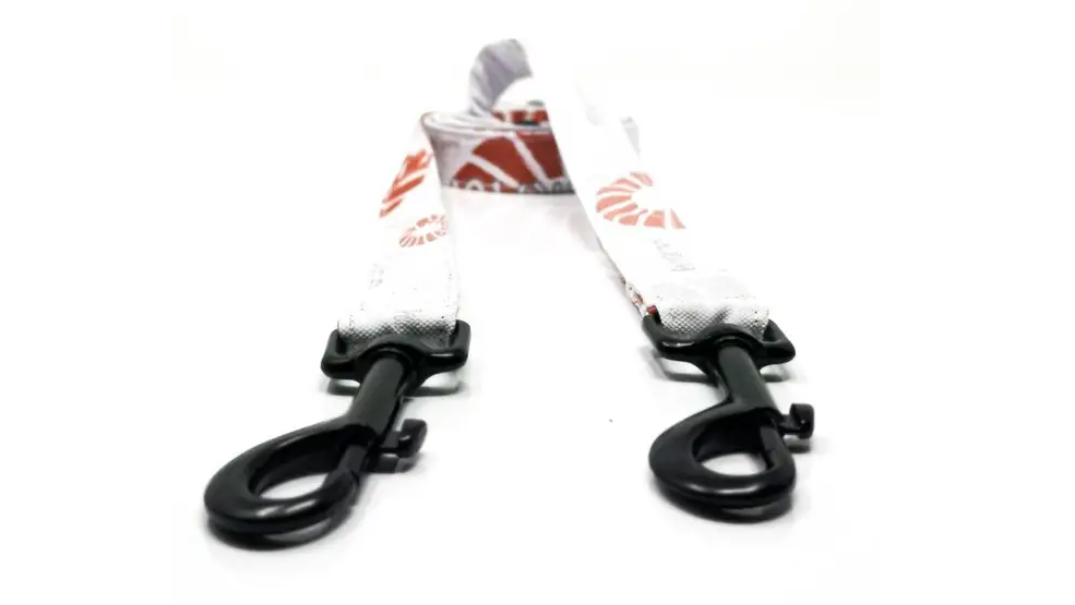 metal dog clip